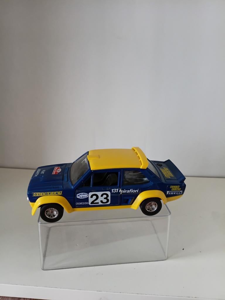 Fiat 131  Abarth Miriafori Rally Bburago., Hobby en Vrije tijd, Modelauto's | 1:24, Ophalen of Verzenden, Nieuw, Auto, Bburago