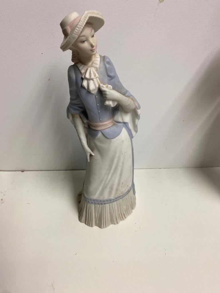 Porselijne beeld van Zaphir, Verzamelen, Beelden en Beeldjes, Ophalen of Verzenden, Zo goed als nieuw, Mens