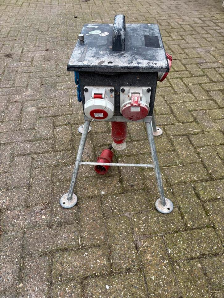 Zwerfkast paddestoel 63A met verloop naar 32A, Doe-het-zelf en Verbouw, Elektra en Kabels, Gebruikt, Overige typen, Ophalen