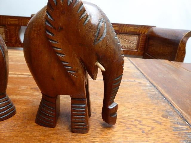 2 mooi vormgegeven houten olifanten, Ophalen of Verzenden