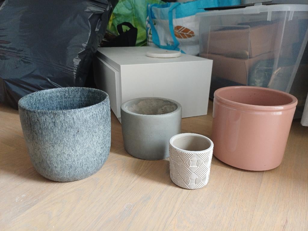Plantenpot binnen, Tuin en Terras, Bloempotten, Ophalen, Rond, Binnen, Zo goed als nieuw