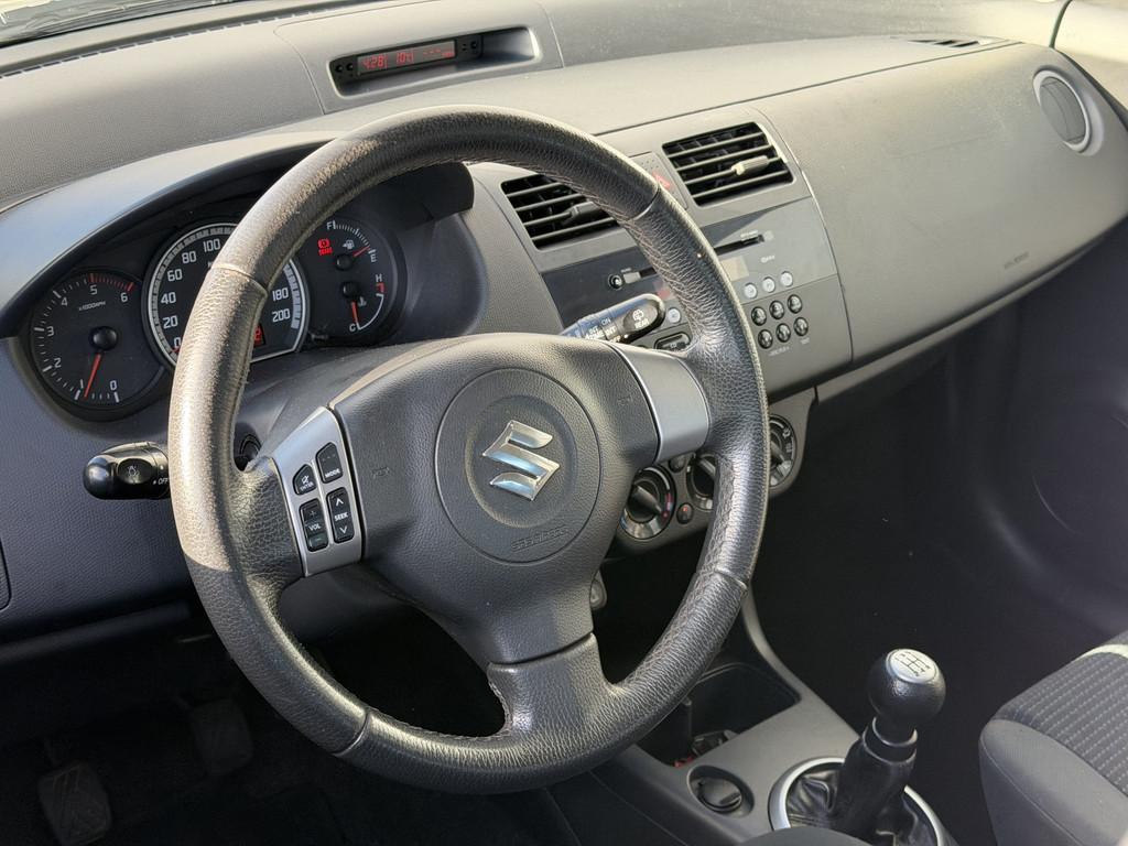 Suzuki Swift 1.3 D Exclusive | Nieuwe APK | Airco | Trekhaak, Auto's, Suzuki, Voorwielaandrijving, Stof, Gebruikt, Zwart