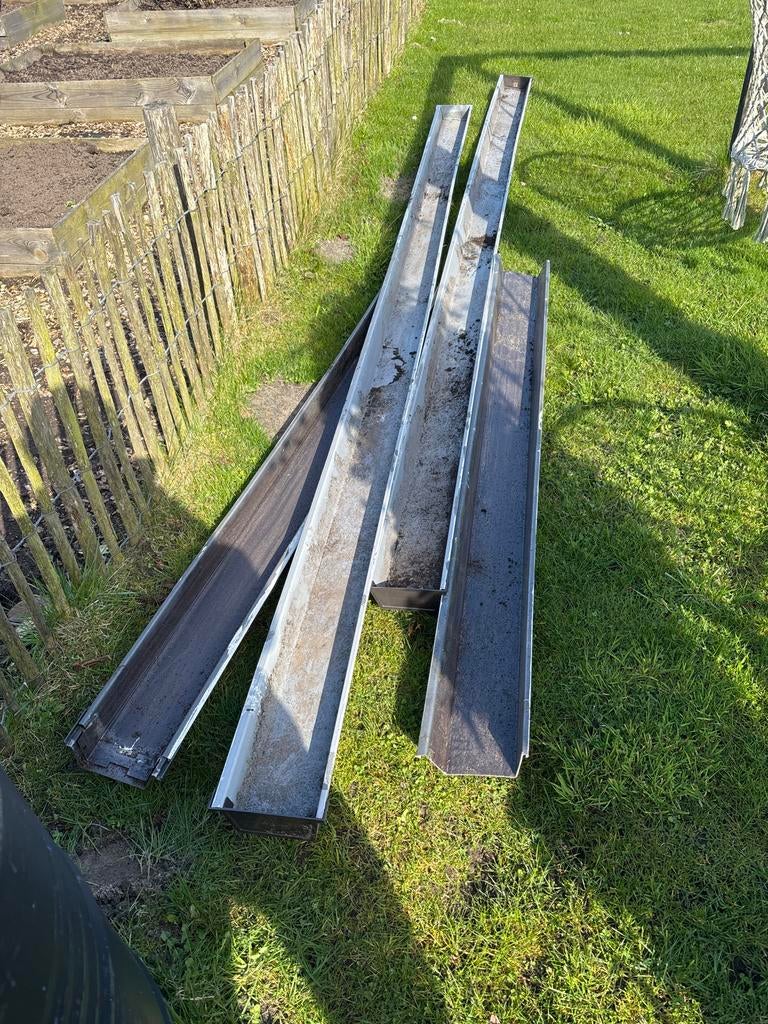 Kunststof goten, Tuin en Terras, Ophalen, Gebruikt