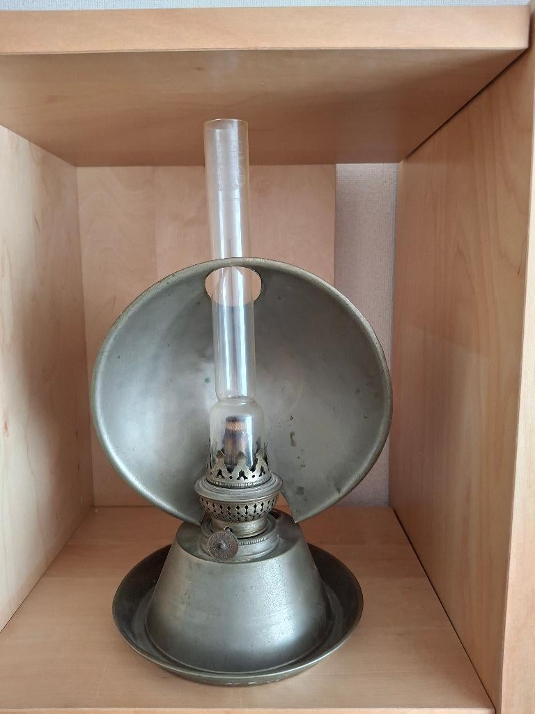 Oude olielamp metaal, Ophalen