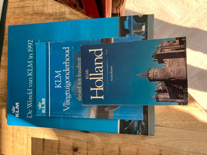 KLM Boeken: De Wereld van KLM 1992, Vliegtuigonderhoud, Holl, Verzamelen, KLM Huisjes, Zo goed als nieuw, Ophalen