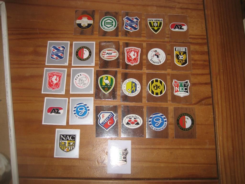voetbalemblemen ajax feyenoord, Ophalen of Verzenden, Zo goed als nieuw, Ajax, Poster, Plaatje of Sticker