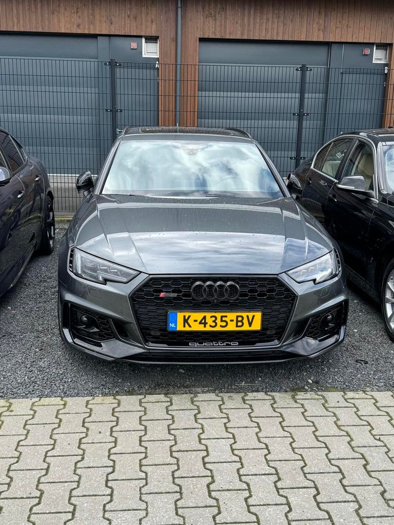Audi A4 RS4 4.2 FSI Quattro 450pk S Tronic 2019 Grijs, Automaat, 1730 kg, 8 cilinders, A4