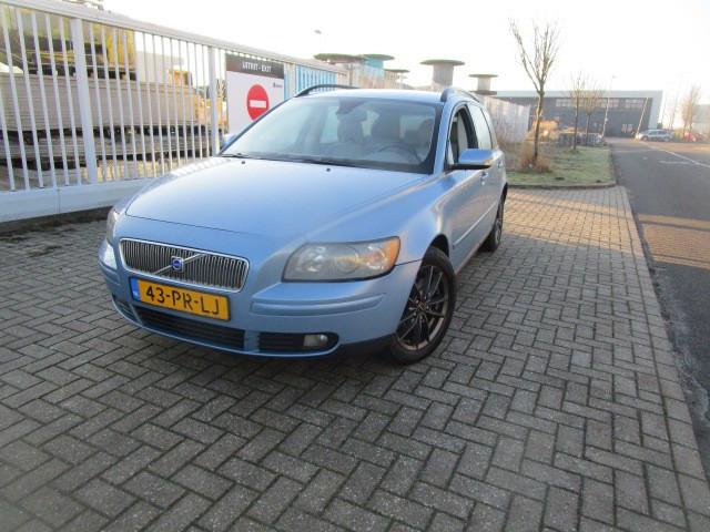 Volvo V50 2.0D Momentum, Voorwielaandrijving, 136 pk, Gebruikt, 1370 kg