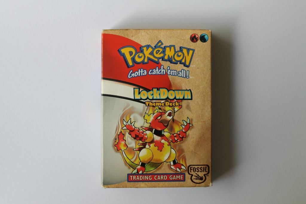 Pokémon LockDown Theme deck uit (1999)!, Hobby en Vrije tijd, Verzamelkaartspellen | Pokémon, Zo goed als nieuw, Speeldeck, Foil