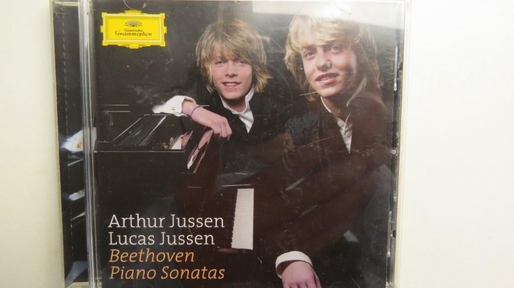 Cd: Beethoven Piano Sonatas, Arthur en Lucas Jussen, Ophalen of Verzenden, Classicisme, Zo goed als nieuw, Kamermuziek