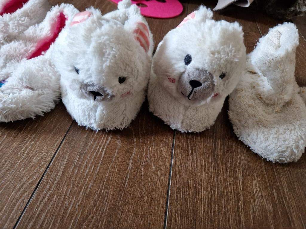 Leuke zachte slofjes voor baby's en peuters, Kinderen en Baby's, Babykleding | Schoentjes en Sokjes, Slofjes, Gebruikt, Jongetje of Meisje