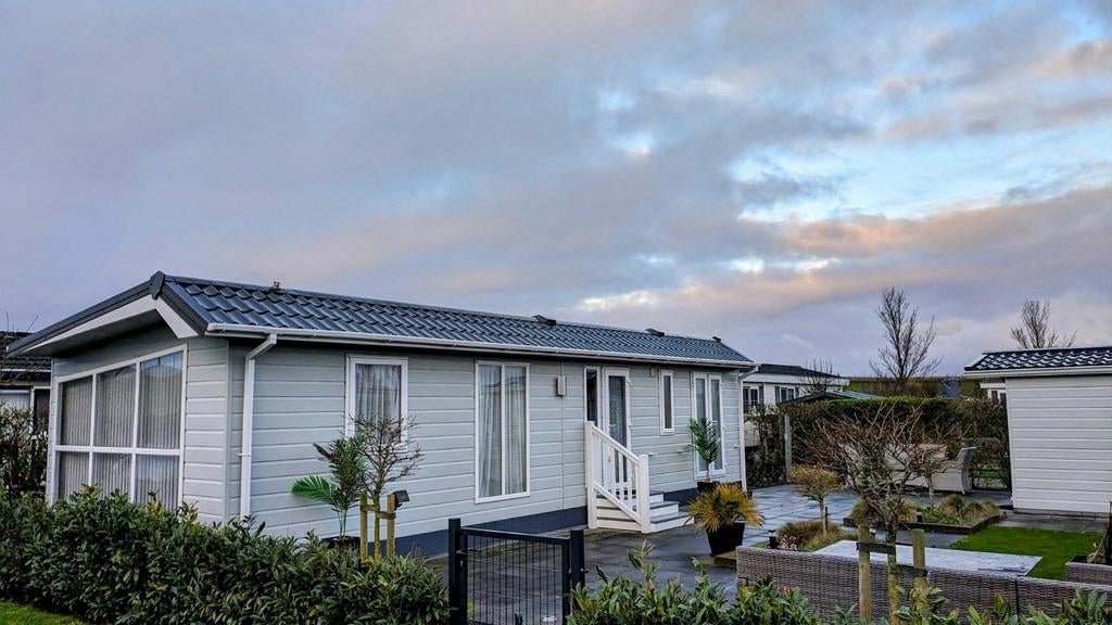 Chalet Ultimate Mercator op ruime staanplaats De Grevelingen