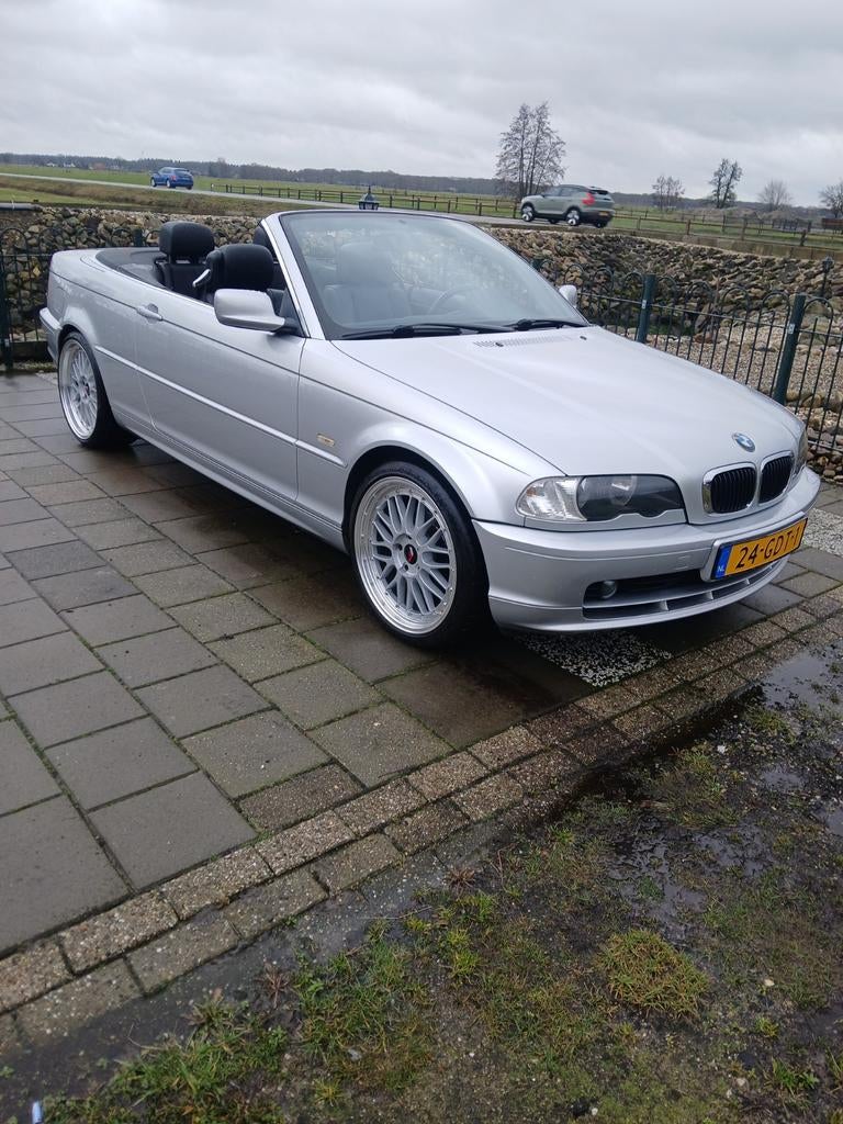 Mooie BMW E 46 cabrio, Particulier, Te koop