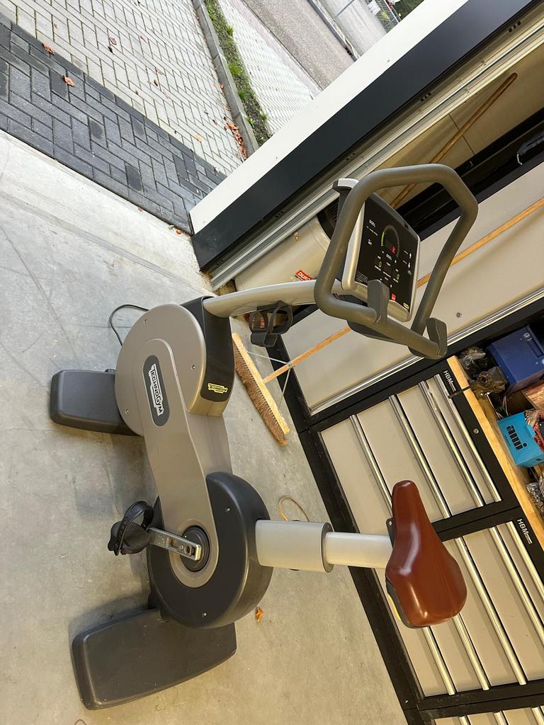 Technogym excite bike, Ophalen of Verzenden, Zo goed als nieuw