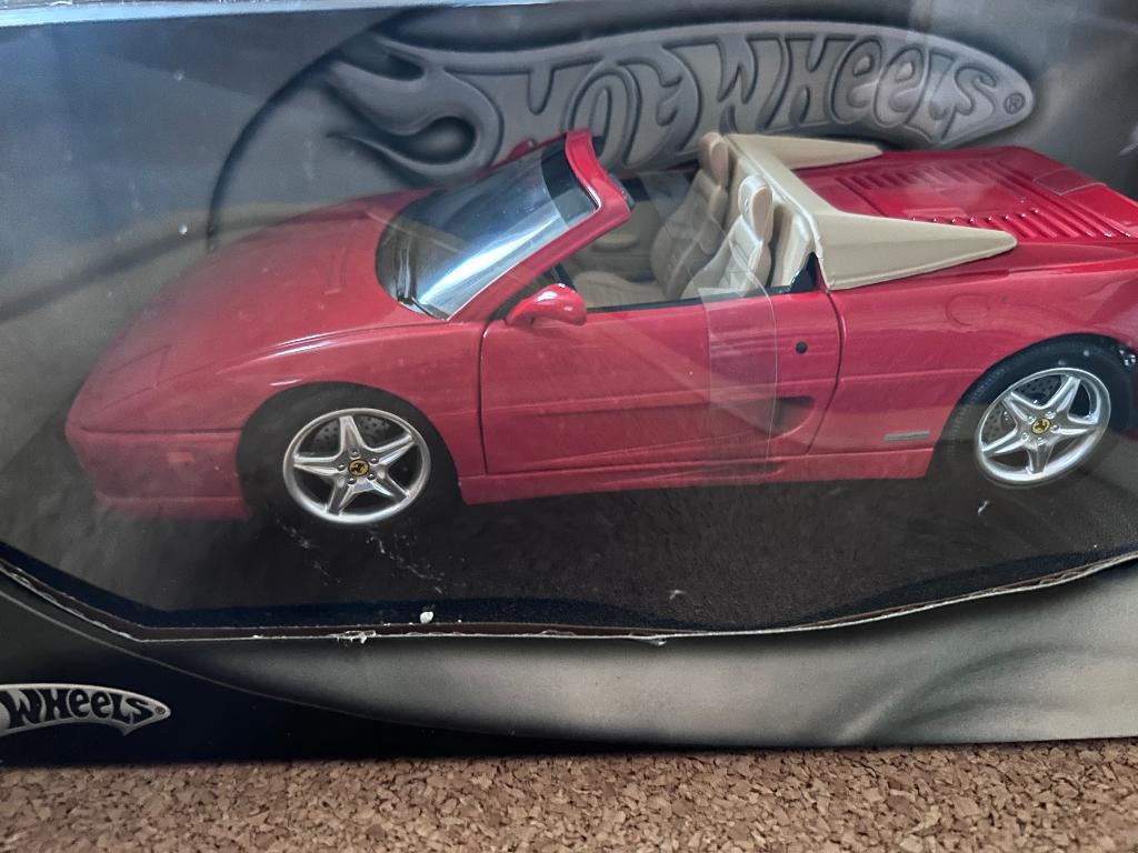 Ferrari F355 Spider 1:18 Hot Wheels, Ophalen of Verzenden, Nieuw, Auto, Hot Wheels