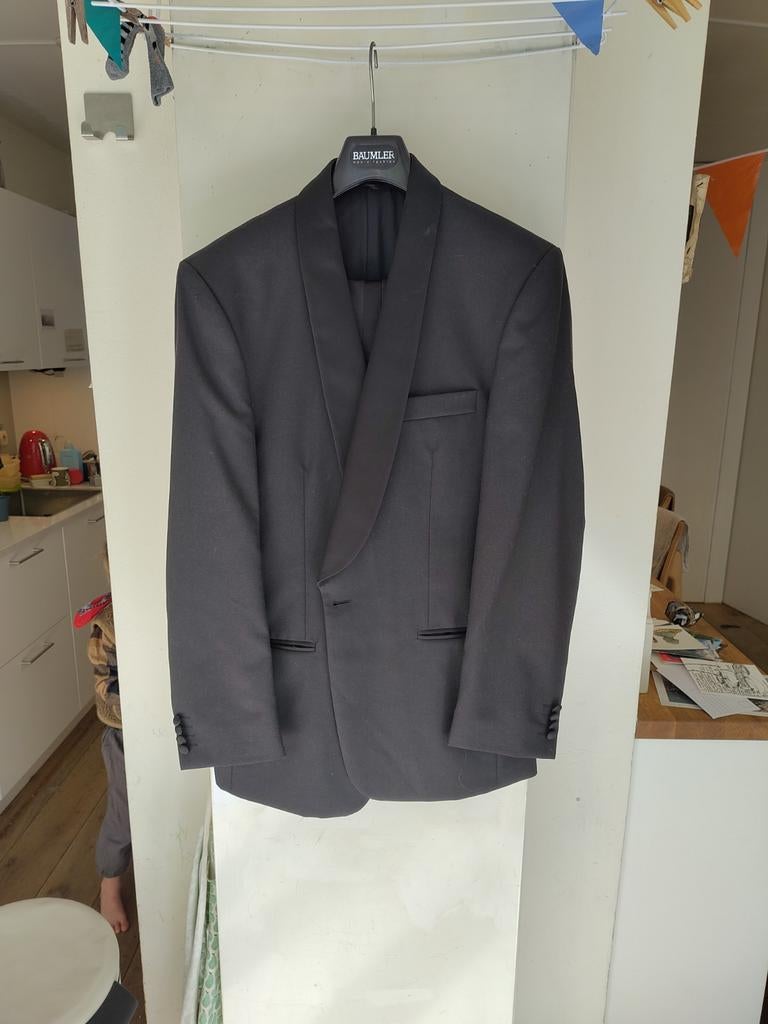 Stijlvol Zwart Smoking Pak - Maat 98 (= 40 / L), Ophalen of Verzenden, Gedragen, Maat 52/54 (L), Zwart