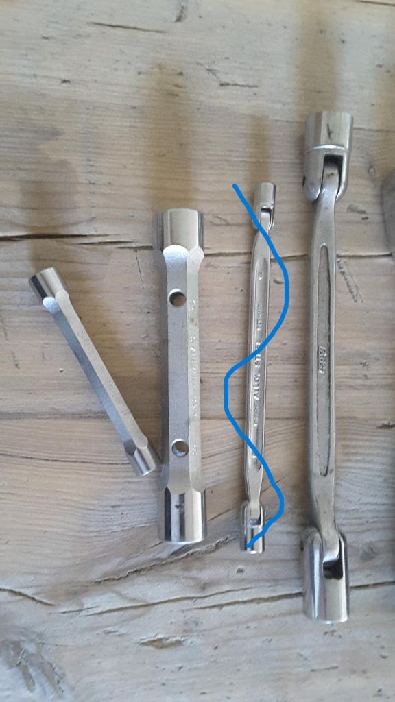 kniesleutel en pijpsleutel, Ophalen, Nieuw