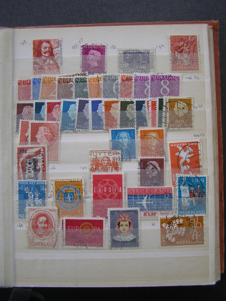 Circa 250 GESTEMPELDE postzegels; jaren ’43 – ’97 Nederland, Ophalen of Verzenden, Na 1940, Gestempeld