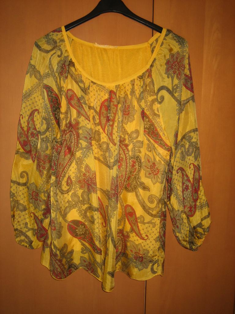 Prachtige Italiaanse zijden blouse met cashmir M snazzeys, Kleding | Dames, Blouses en Tunieken, Verzenden, Zo goed als nieuw