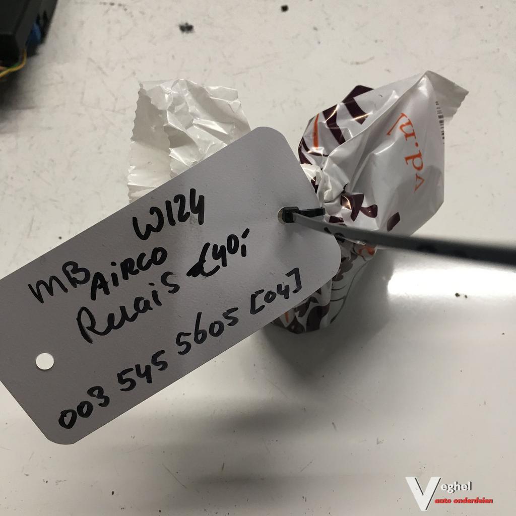 Mercedes W124  1986  Airco Relais  003 545 5605 [04], Gebruikt, -, -, Ophalen of Verzenden