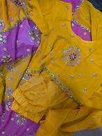 Prachtige Indiase Sari - Geel met Roze Borduurwerk, Kleding | Dames, Overige Dameskleding, Onbekend, Ophalen of Verzenden, Zo goed als nieuw