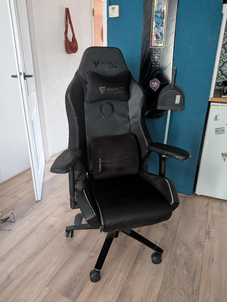 Secret Lab Omega, Ophalen, Gebruikt, Zwart, Bureaustoel