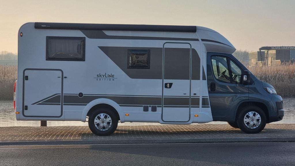 Bürstner Lyseo Time T 690 G Skyline Edition Gelimit, Caravans en Kamperen, Campers, Ringverwarming, Fiat, Tot en met 2, Bedrijf