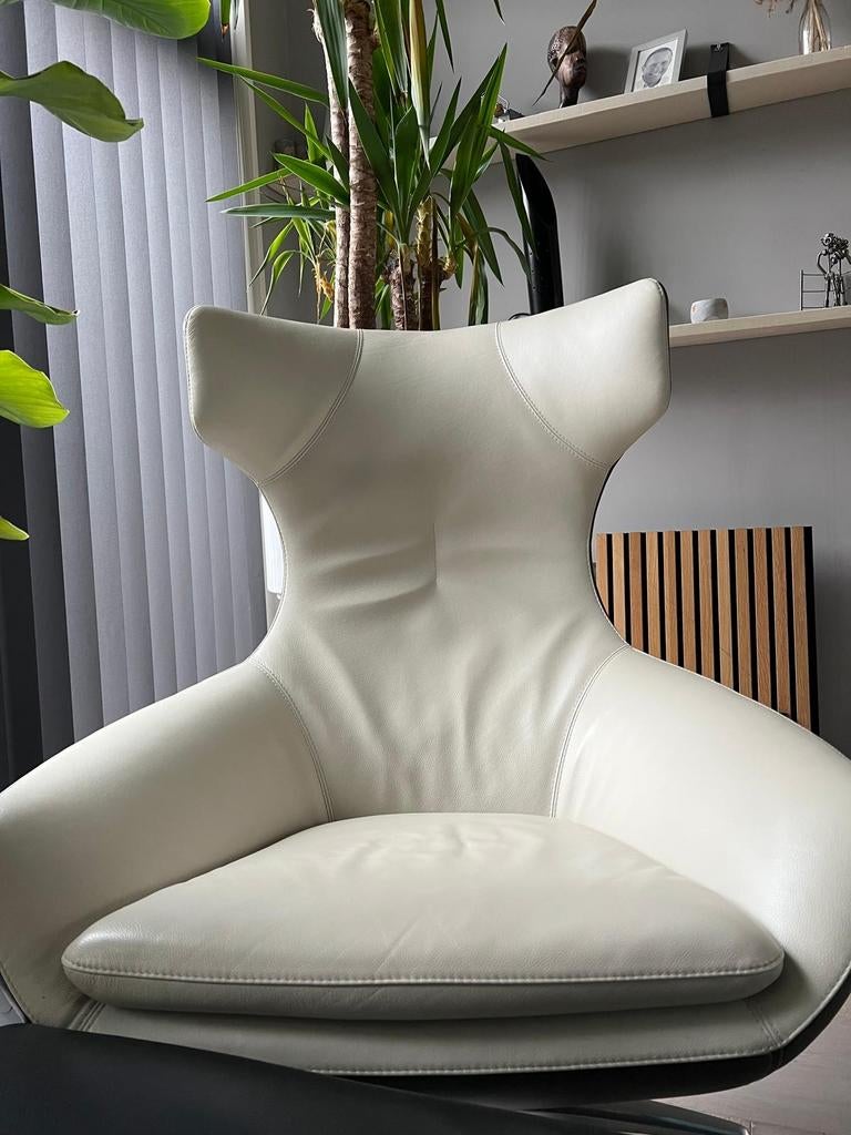 Leolux Caruzzo fauteuil, Huis en Inrichting, Ophalen of Verzenden, Gebruikt, 75 tot 100 cm, 50 tot 75 cm