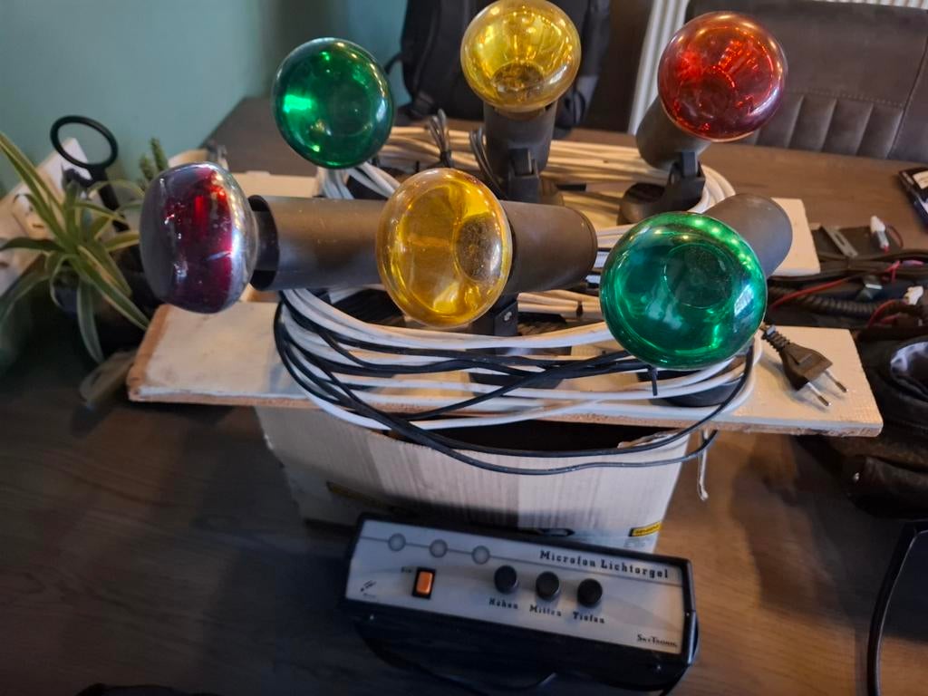 Microlon Lichtorgel met Gekleurde Lampen, Ophalen of Verzenden, Gebruikt, Licht, Geluidgestuurd