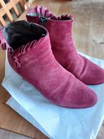 Suède bordeauxrode enkellaarsjes 36, Kleding | Dames, Schoenen, Ophalen of Verzenden, Zo goed als nieuw, Rood