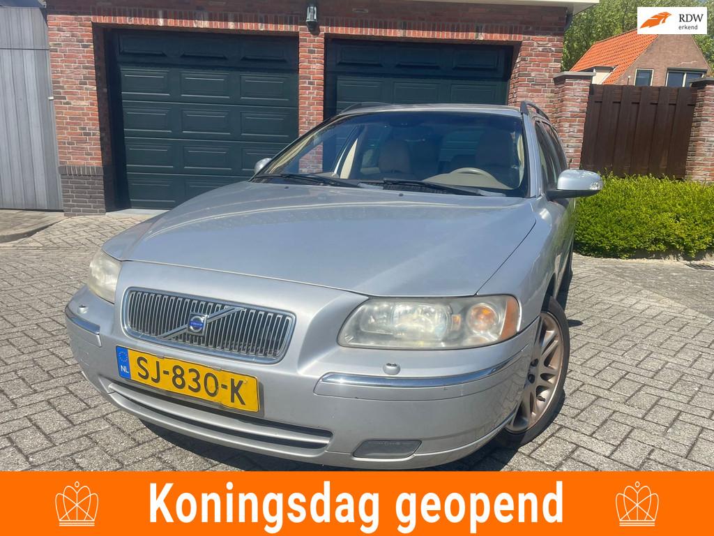 Volvo V70 2.4 CNG Edition Sport TREKHAAK PDC, Auto's, Voorwielaandrijving, Navigatiesysteem, Beige, CNG (Aardgas)