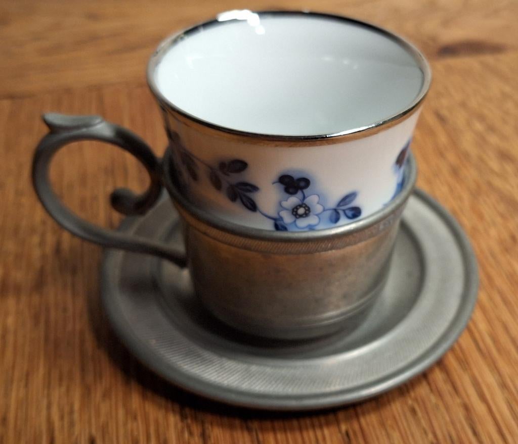 Antiek Bareuther Waldsassen Bavaria kopje met tinnen houder, Antiek en Kunst, Ophalen of Verzenden