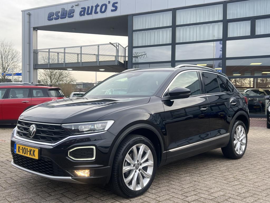 Volkswagen T-Roc 1.5 TSI 150 pk Automaat Sport Navigatie Cam, 1254 kg, Stof, 4 cilinders, 150 pk