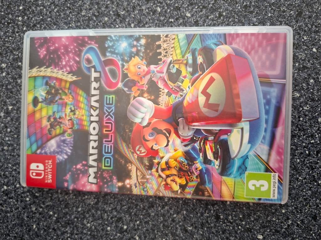 Te koop mario kart deluxe 8, Spelcomputers en Games, Games | Nintendo Switch, Racen en Vliegen, Ophalen of Verzenden, Zo goed als nieuw