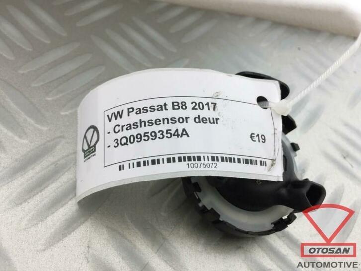 vw passat b8 2017 crashsensor crash sensor deur 3q0959354a, Auto-onderdelen, Overige Auto-onderdelen, Volkswagen, Gebruikt, Ophalen of Verzenden