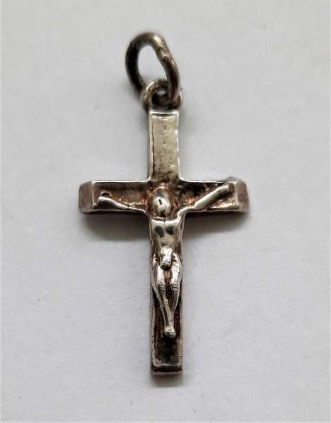 Vintage zilveren Crucifix hanger, Frans Katholiek, Ophalen, Zo goed als nieuw, Kruis of Symbool, Zilver