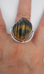 Prachtige modernist ring met grote steen maat 18.75 nr.1696