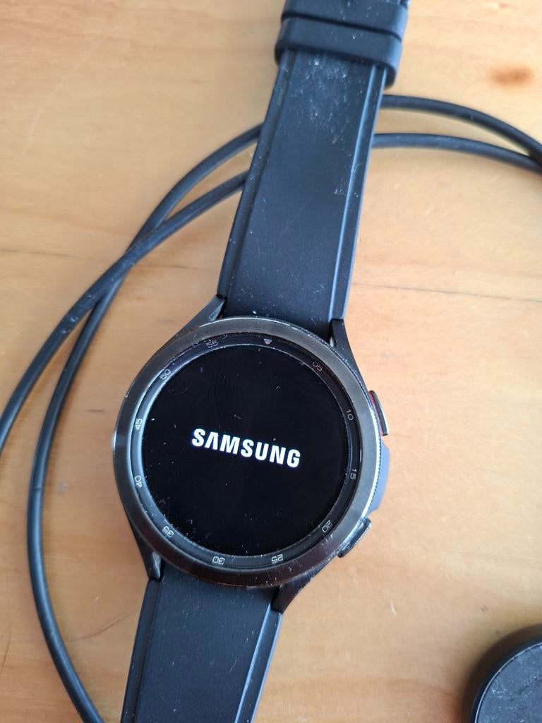 Samsung Galaxy Watch 4 classic, Zwart, Ophalen of Verzenden, Zo goed als nieuw, Samsung Galaxy Watch 4 Classic 42mm