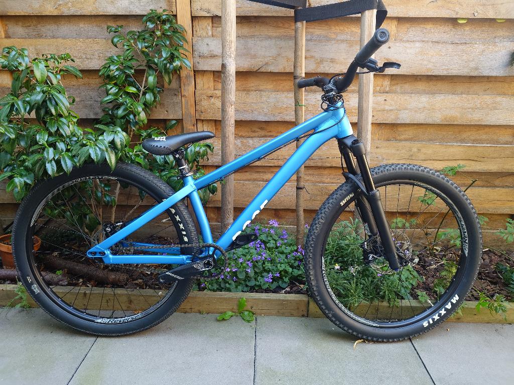 Custom Dirt Jumper Rose The Bruce 1, Ophalen, 24 inch of meer, Stuur 360° draaibaar, Aluminium