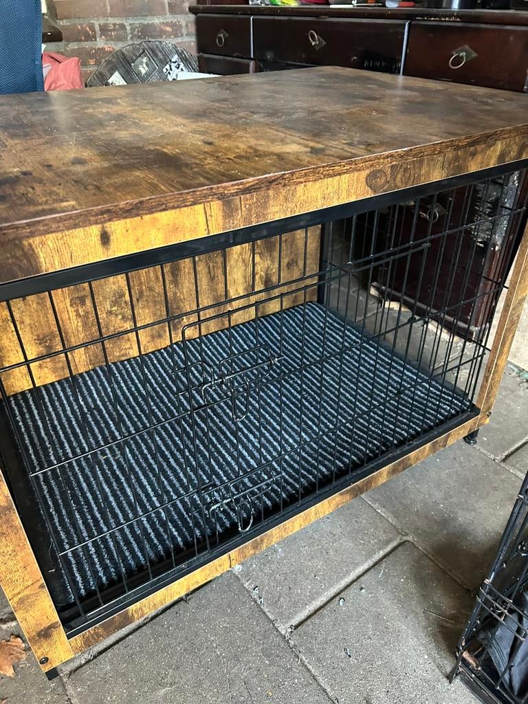 Zeer mooie honden benz, Dieren en Toebehoren, Hondenbenches, Ophalen of Verzenden, Zo goed als nieuw