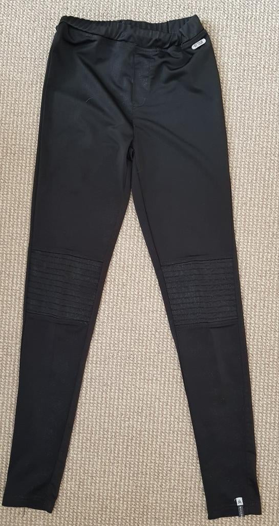 Retour zwarte legging 146/152, Kinderen en Baby's, Kinderkleding | Maat 146, Broek, Meisje, Ophalen of Verzenden, Zo goed als nieuw