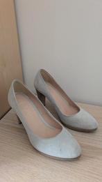 Suède hakken maat 39, Le balon, Ophalen of Verzenden, Gedragen, Grijs