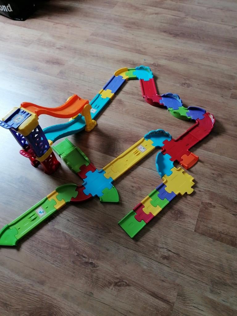 V Tech autobaan met toren, Kinderen en Baby's, Speelgoed | Vtech, Ophalen, Zo goed als nieuw