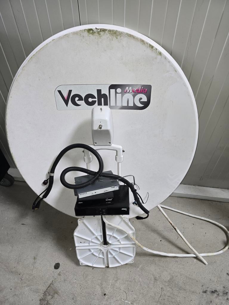 Vechline Media schotelantenne met ontvangers, Caravans en Kamperen, Camper-accessoires, Ophalen of Verzenden