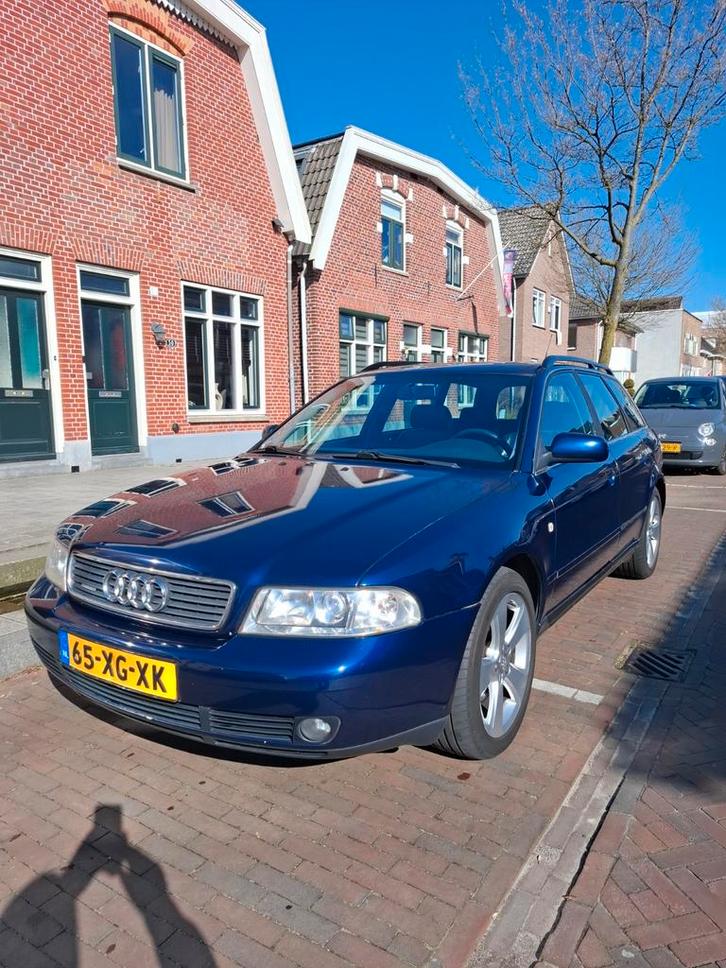 Audi A4 1998 Blauw, Auto's, Audi, Particulier, A4, Benzine, Stationwagon, Geïmporteerd, Blauw, Ophalen