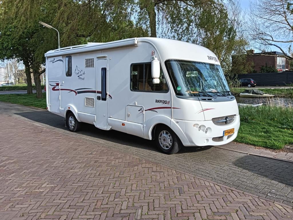 Mooi Rapido 983F camper bj2009, Caravans en Kamperen, Campers, Particulier, Half-integraal, Rapido