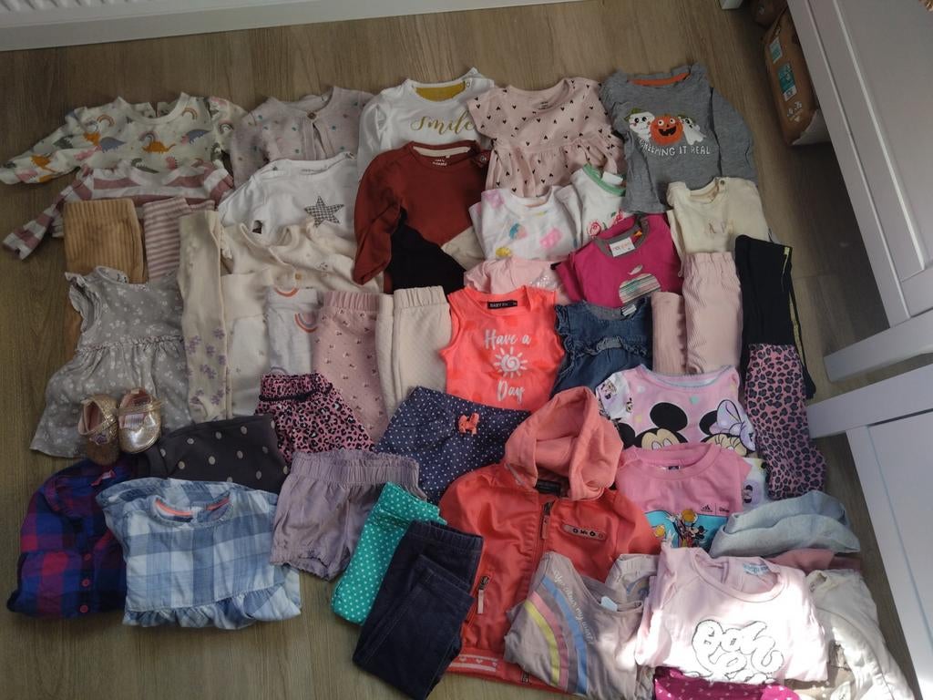 Grote kledingbundel (53s) meisjes maat 56-98 diverse merken, Ophalen of Verzenden, Gebruikt, Overige maten