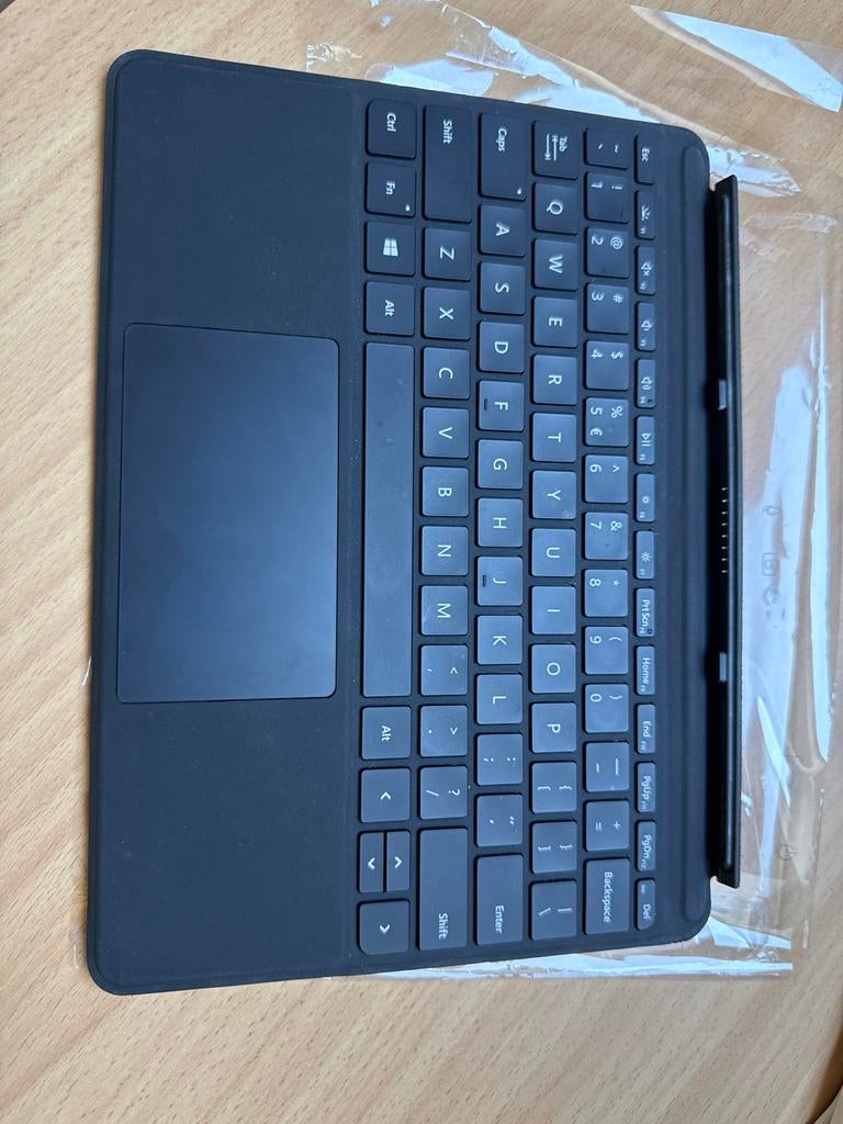 Microsoft Surface Toetsenbord Model 1840, Computers en Software, Toetsenborden, Gebruikt, Ophalen of Verzenden, Draadloos, Qwerty