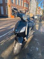 Piaggio fly snor scooter 4 takt, Fietsen en Brommers, Ophalen, Maximaal 45 km/u, Zo goed als nieuw, Fly