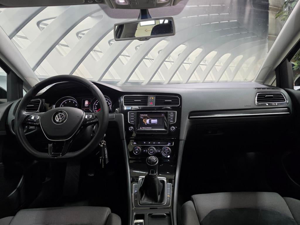 Volkswagen Golf 1.2 TSI Highline nwe distributie, Voorwielaandrijving, Euro 5, Gebruikt, 4 cilinders